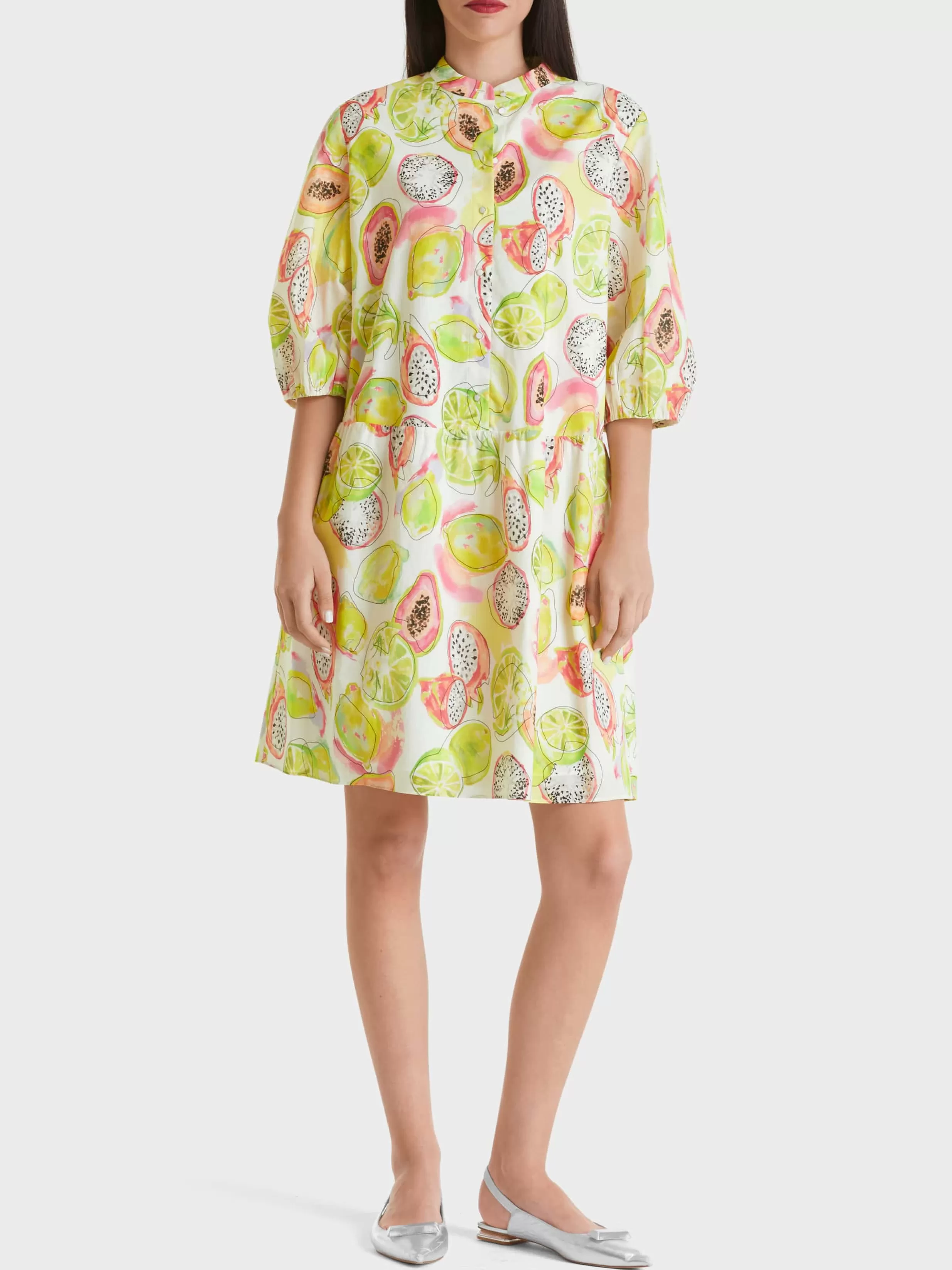 Shop Marc Cain Kleid aus Baumwolle pale lemon