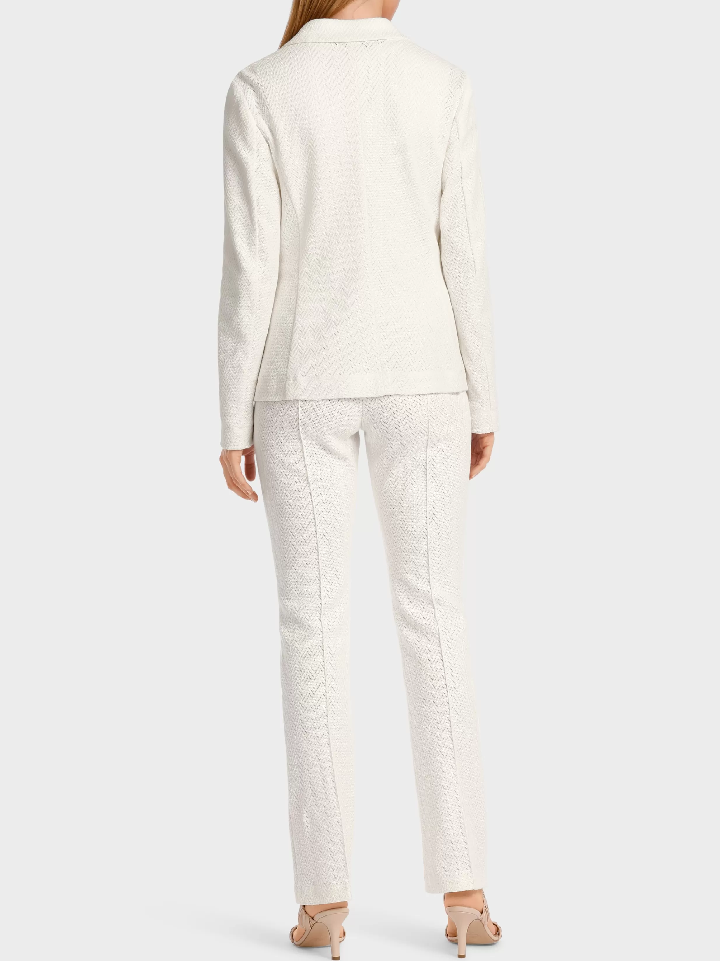 New Marc Cain Körpernaher Blazer aus Strick off-white