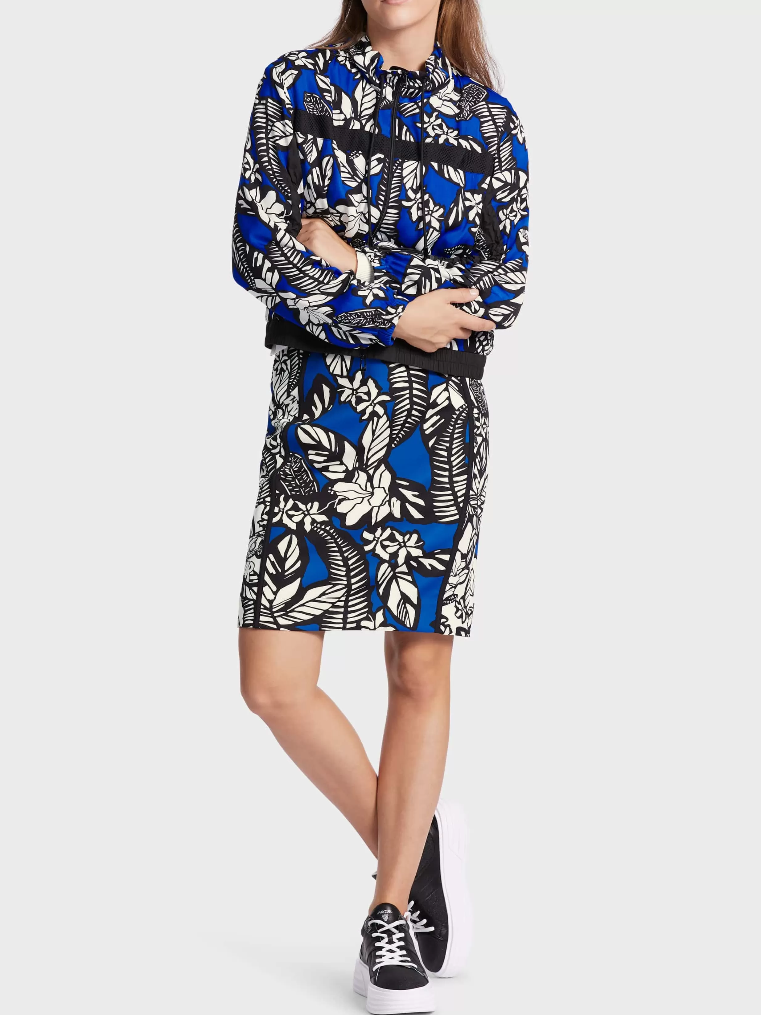 Fashion Marc Cain Sportive Jacke mit floralem Print bright royal blue