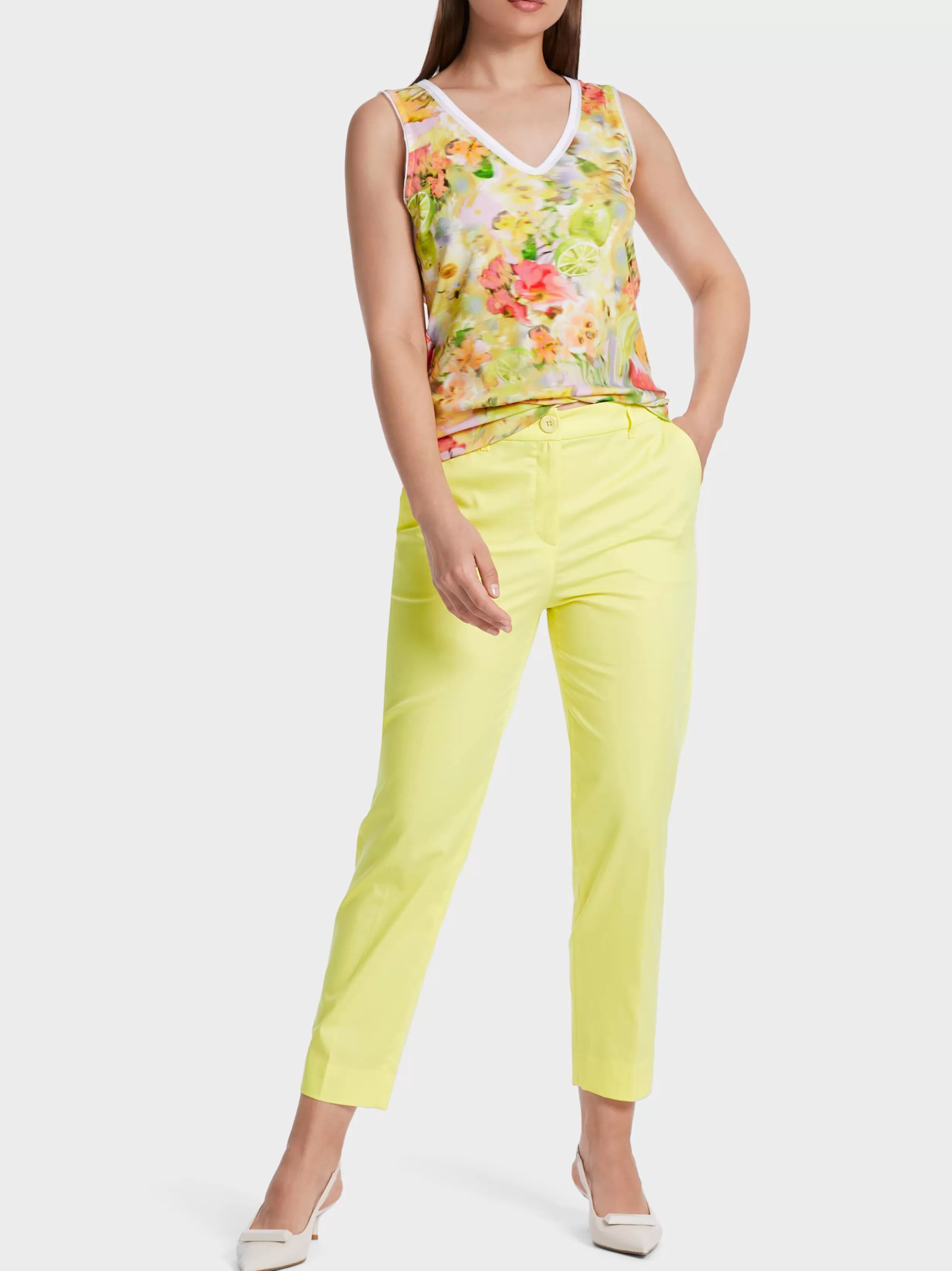 Fashion Marc Cain Top im blurry Blumen-Dessin pale lemon