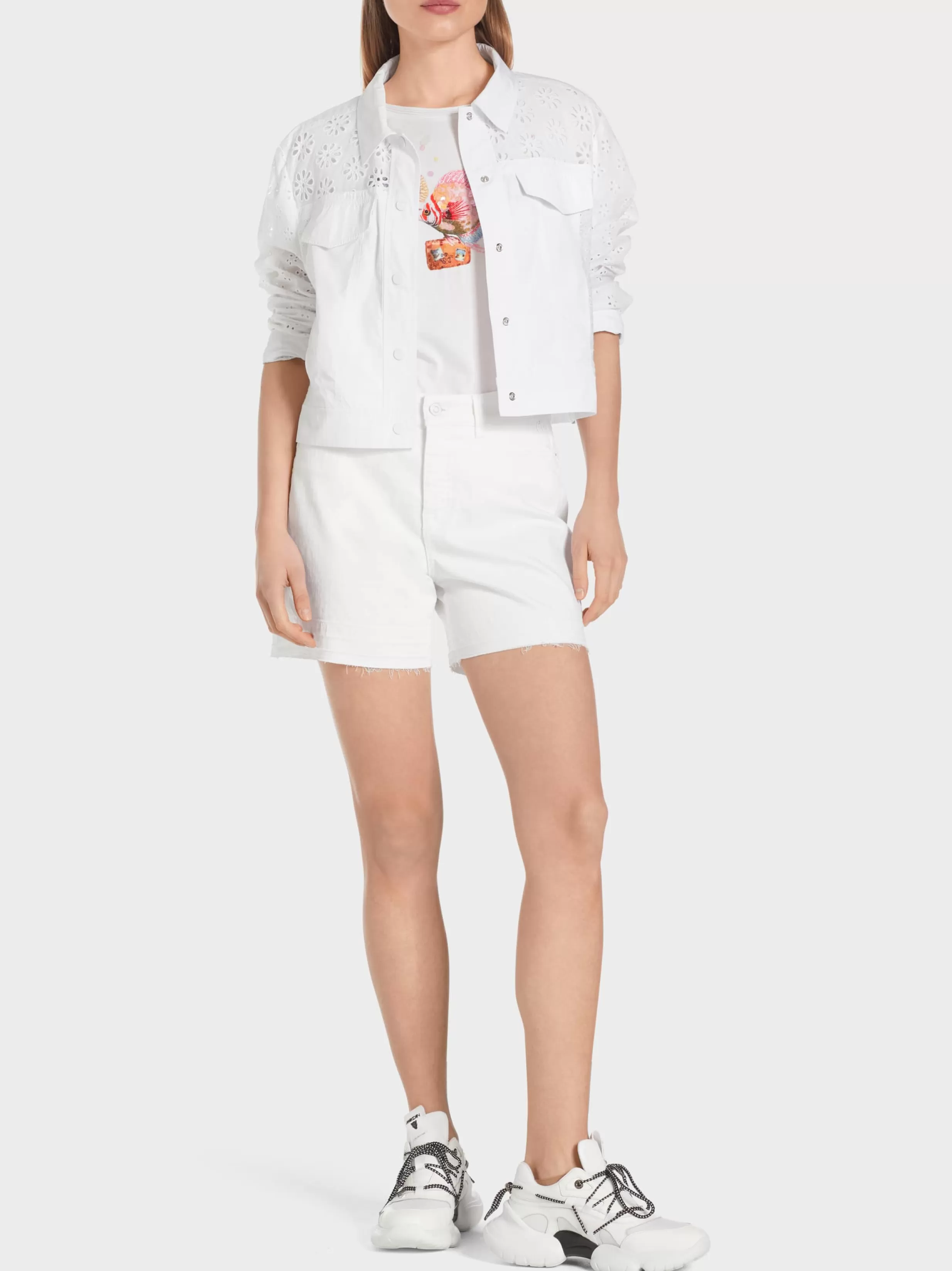 Cheap Marc Cain Unifarbene "Rethink Together" Shorts white